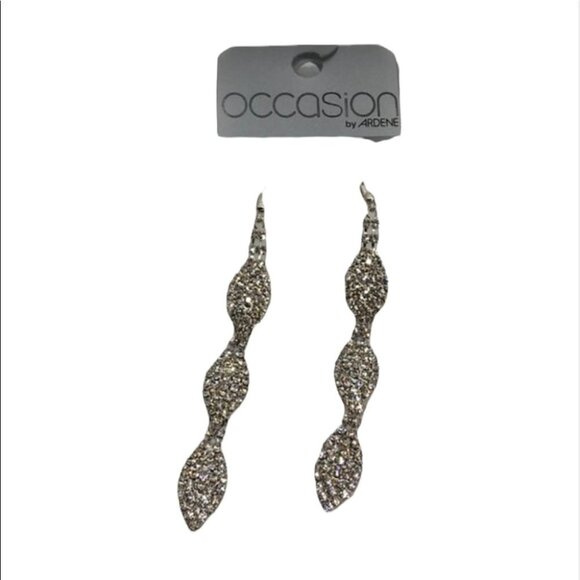 NWT Ardene Occaisuon dangly sparkly earrings silver - Picture 1 of 8